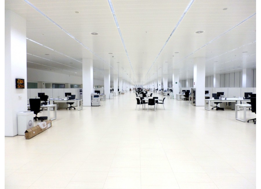 Instalaciones Eléctricas En Edificio De Oficinas En Centro Logístico Inditex, Fase III